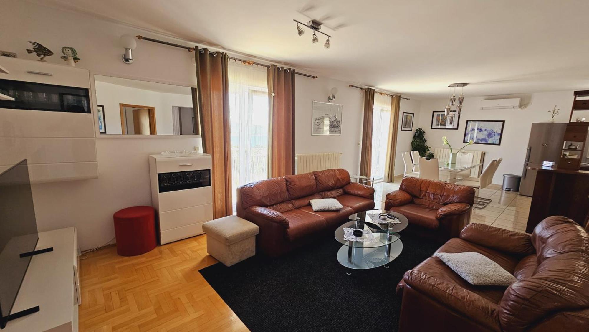 Apartment House Berry Primošten المظهر الخارجي الصورة